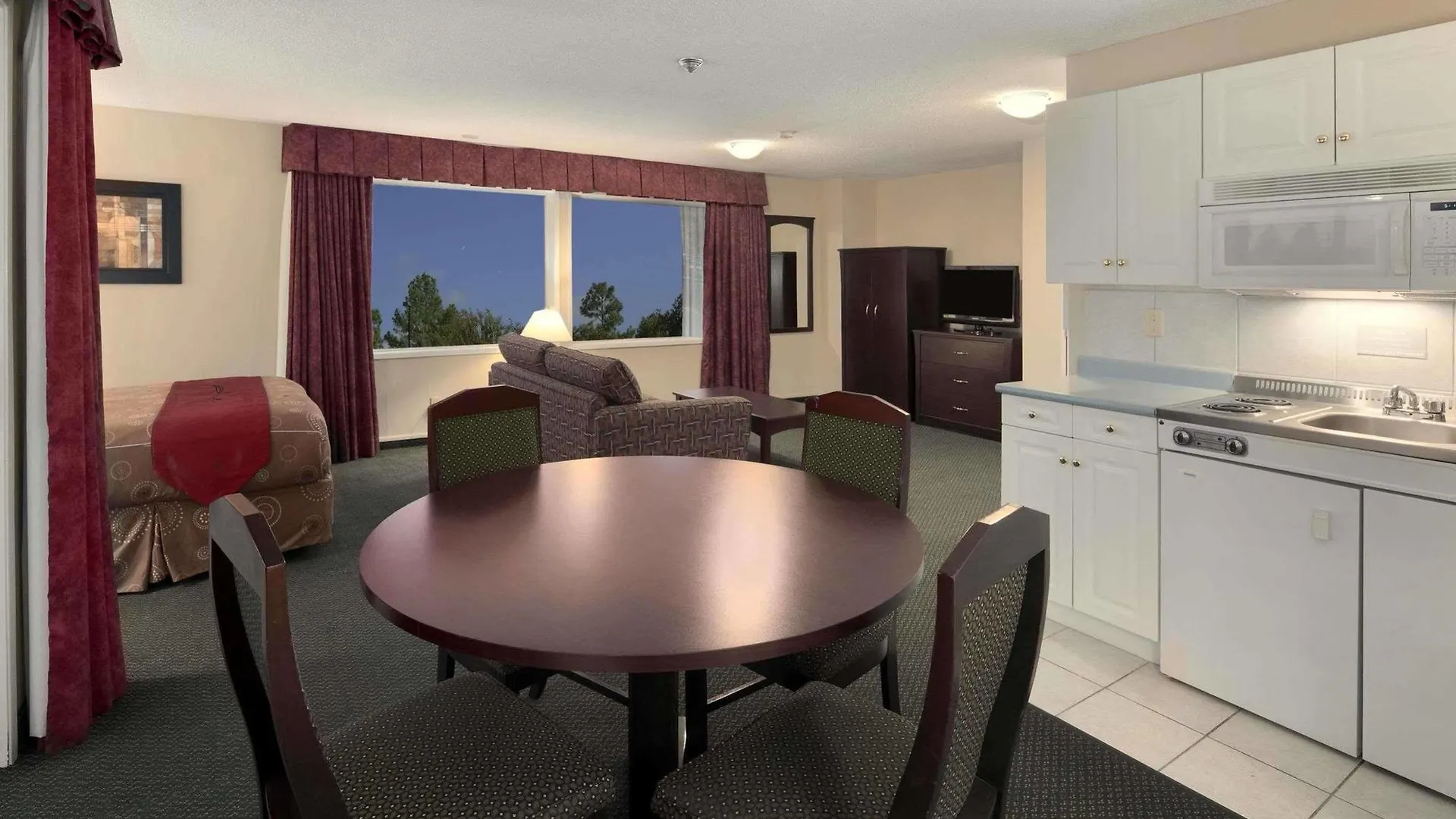 Travelodge By Wyndham Nanaimo