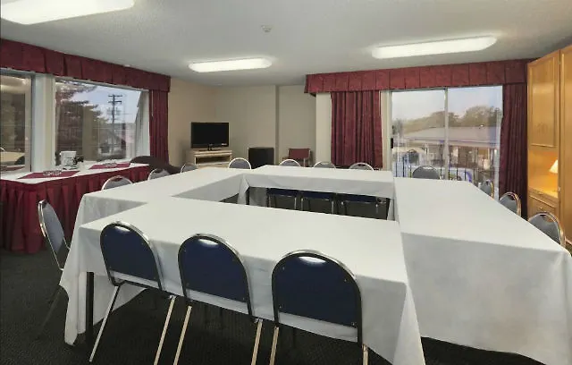 Travelodge By Wyndham Nanaimo 2*,